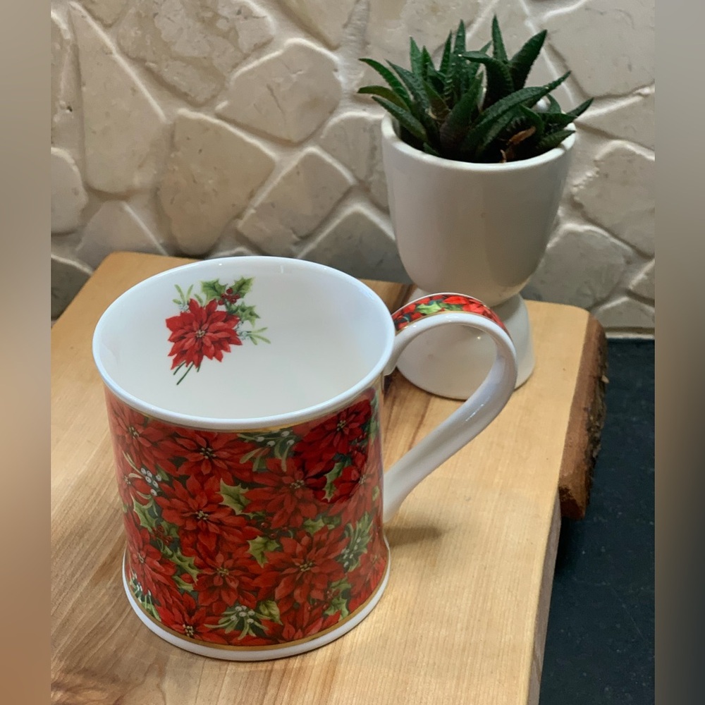 DUNOON | Christmas Poinsettia Mug | By Michelle Auborg | Fine Bone China